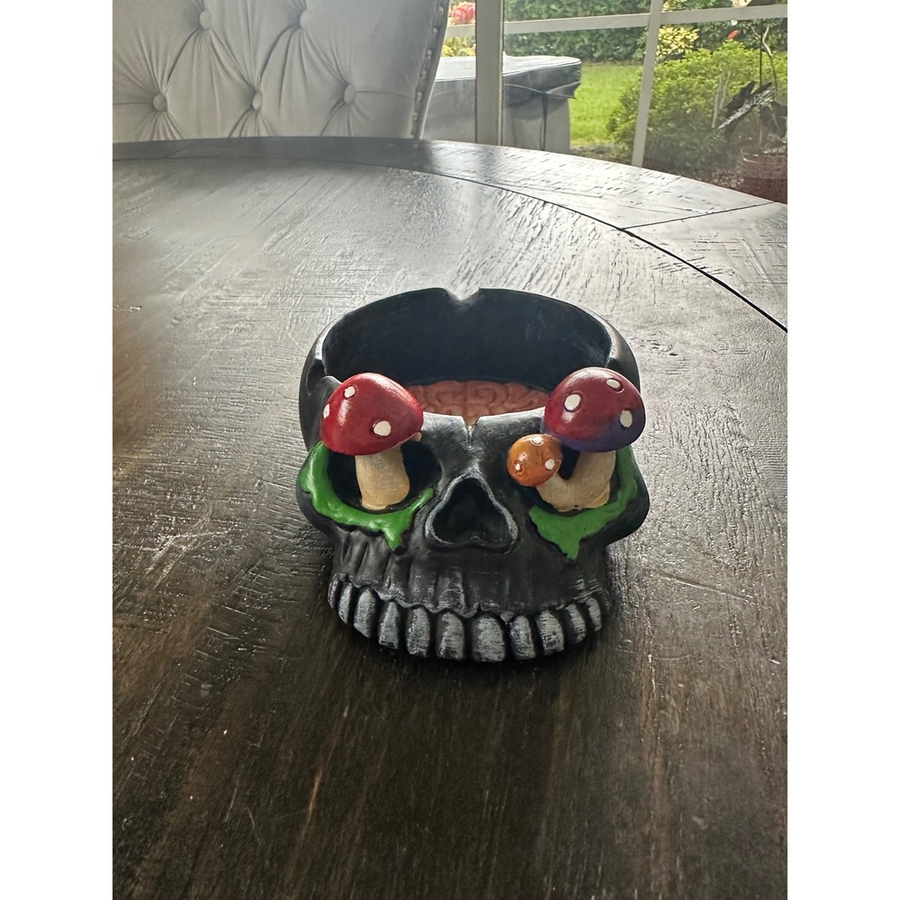 Fujima White Skull Pink Brain & Mushroom Eyes Ashtray: Ashtrays - vintage EUC